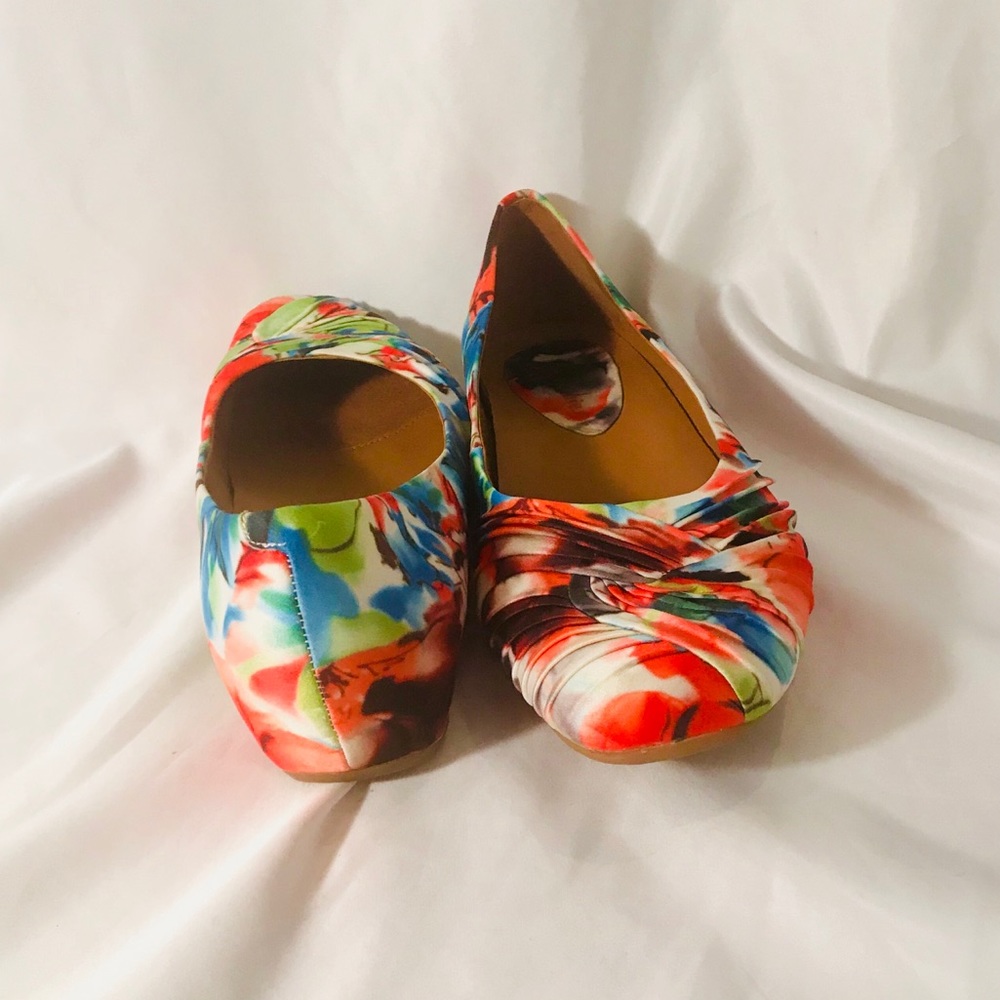 ⭐️NEW Earthies Vanya multi-colored small wedge - Picture 4 of 7